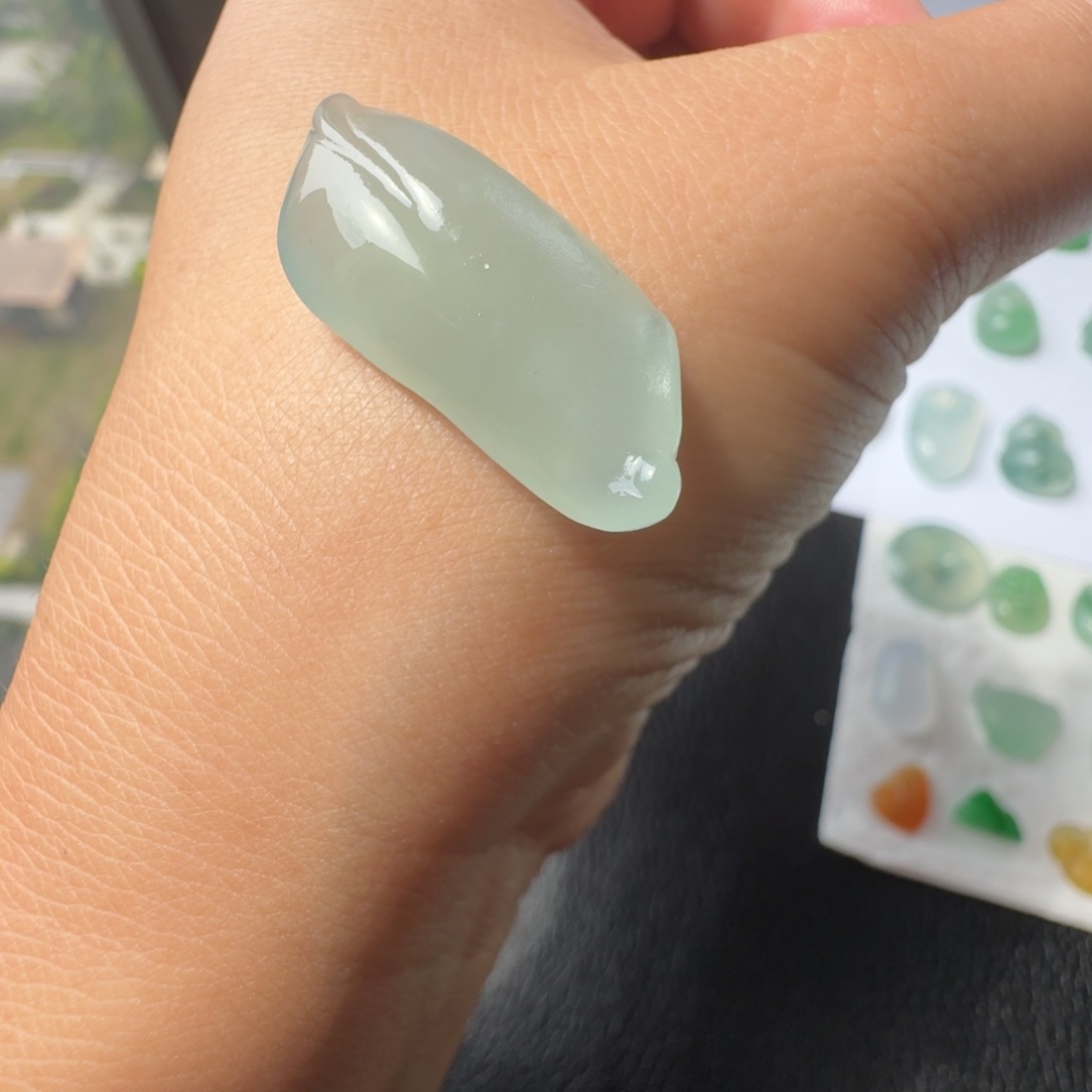 定制翡翠未镶嵌冰蓝树叶