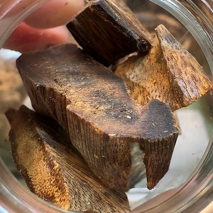 沉香碎屑沉香海南高端千里香树心油醇化老料20克