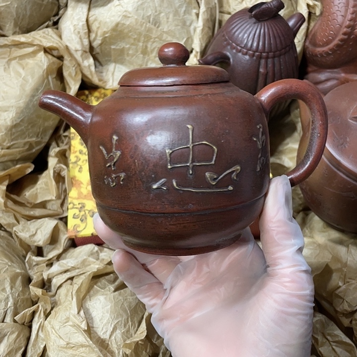 紫砂茶壶大家都喜欢的一把紫砂壶。