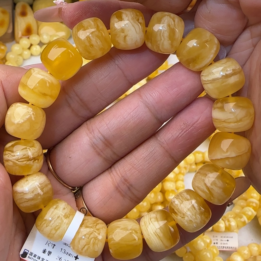 蜜蜡未镶嵌手串鸡油黄虎皮妖花老型手串