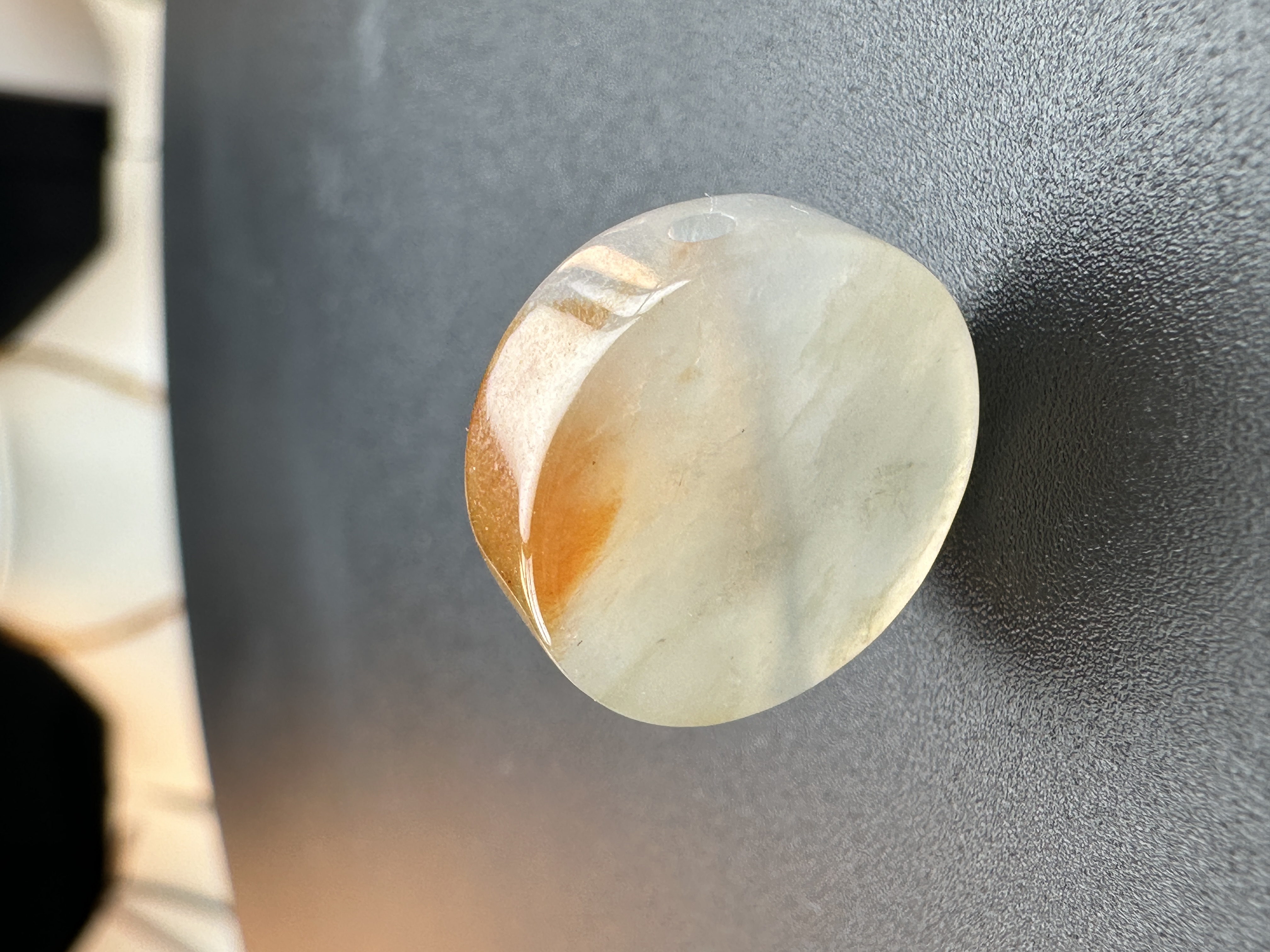 老料翡翠特色挂饰(16×6mm)