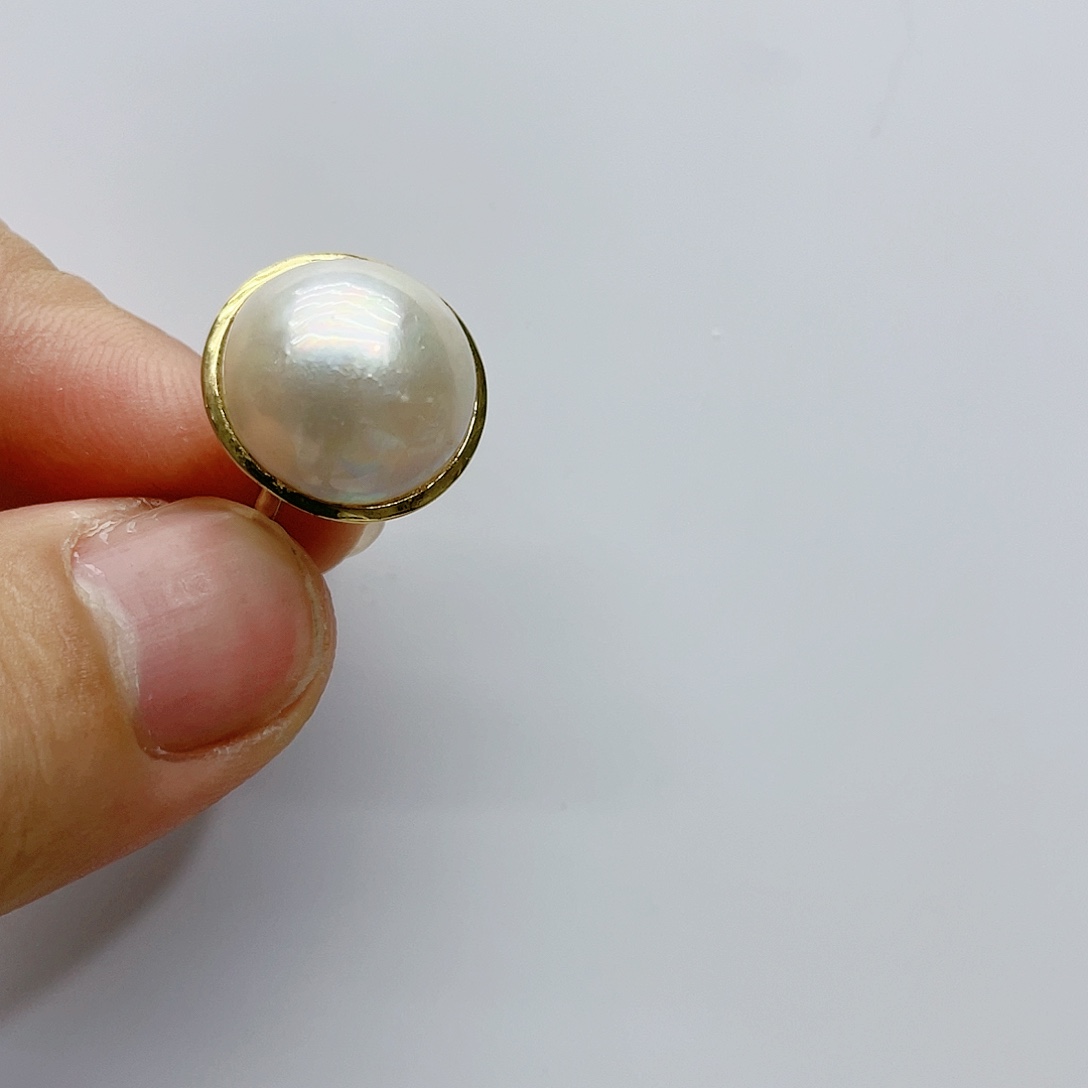 拼合珍珠（马贝珠）戒指18K金镶嵌