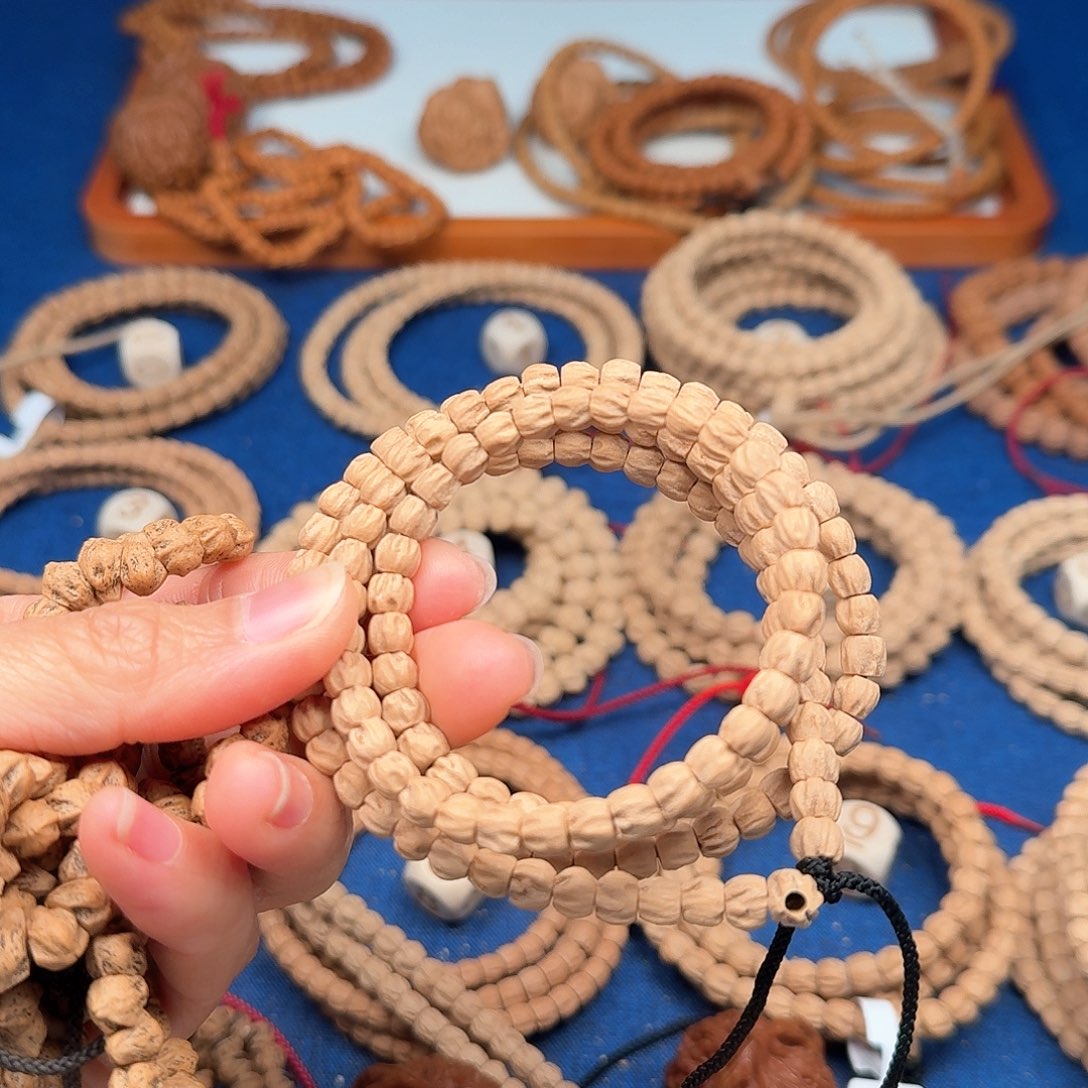 柏香籽/百香籽吊坠じ****&