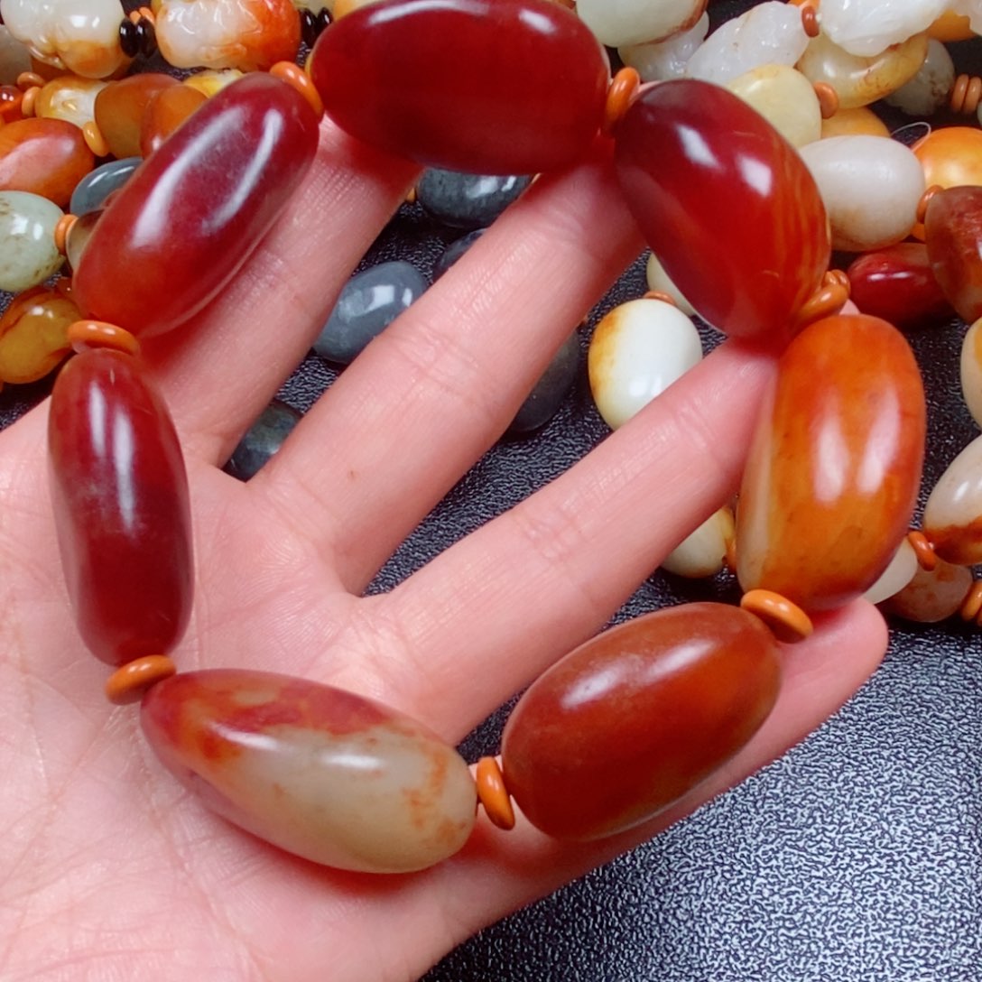 不***～和田玉未镶嵌颈饰