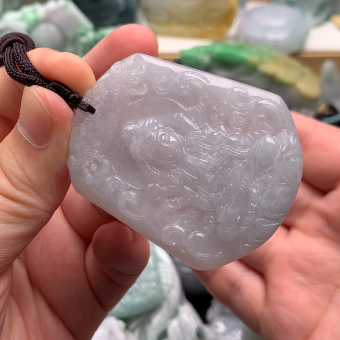 吊坠(不含链)未镶嵌翡翠