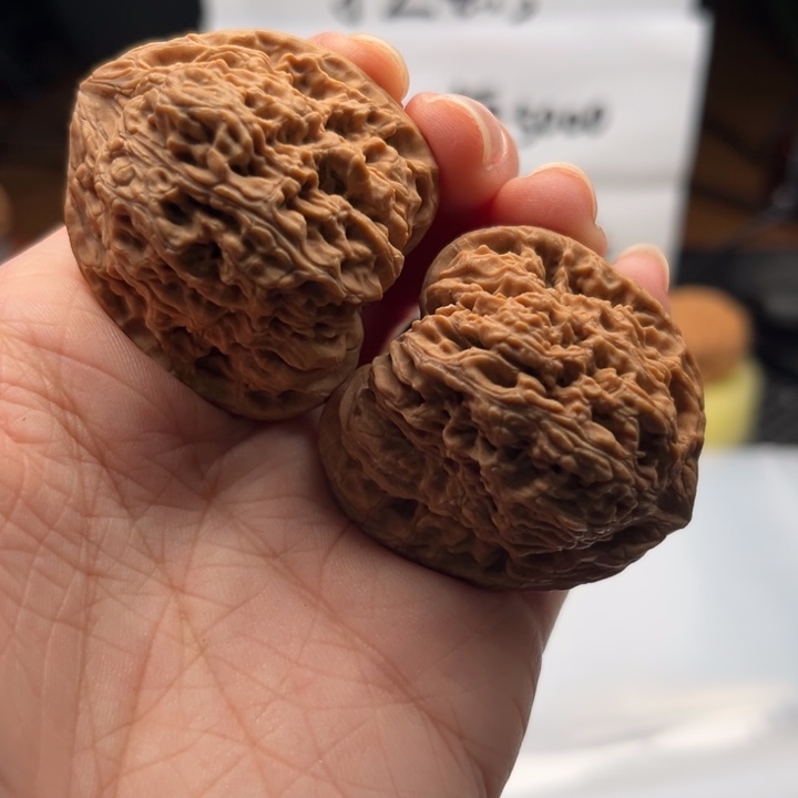 文玩核桃吊坠南疆38