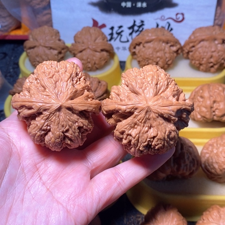 文玩核桃把件粗筋 50 51