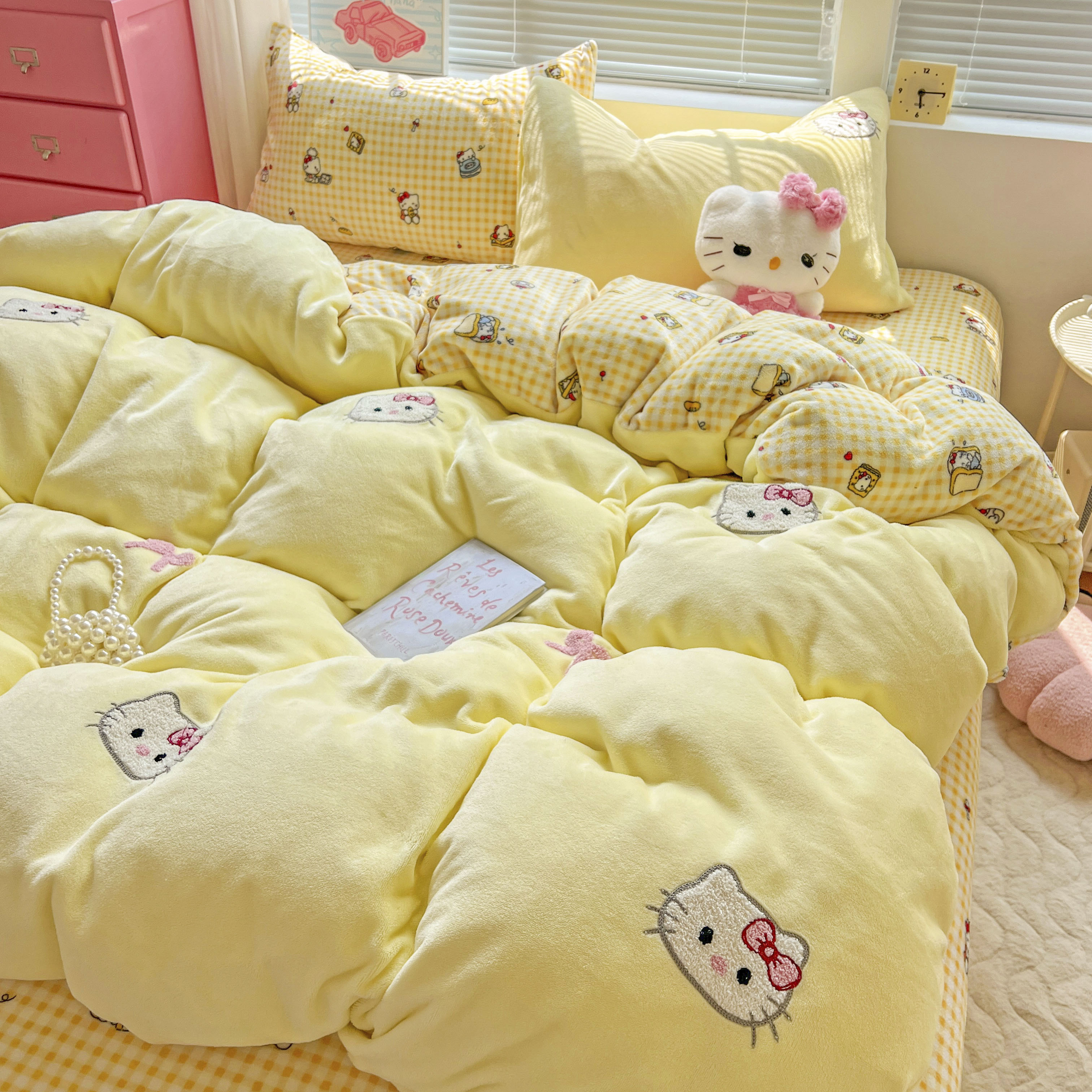 HMY简约卡通猫咪毛巾绣牛奶绒冬季加厚保暖四件套