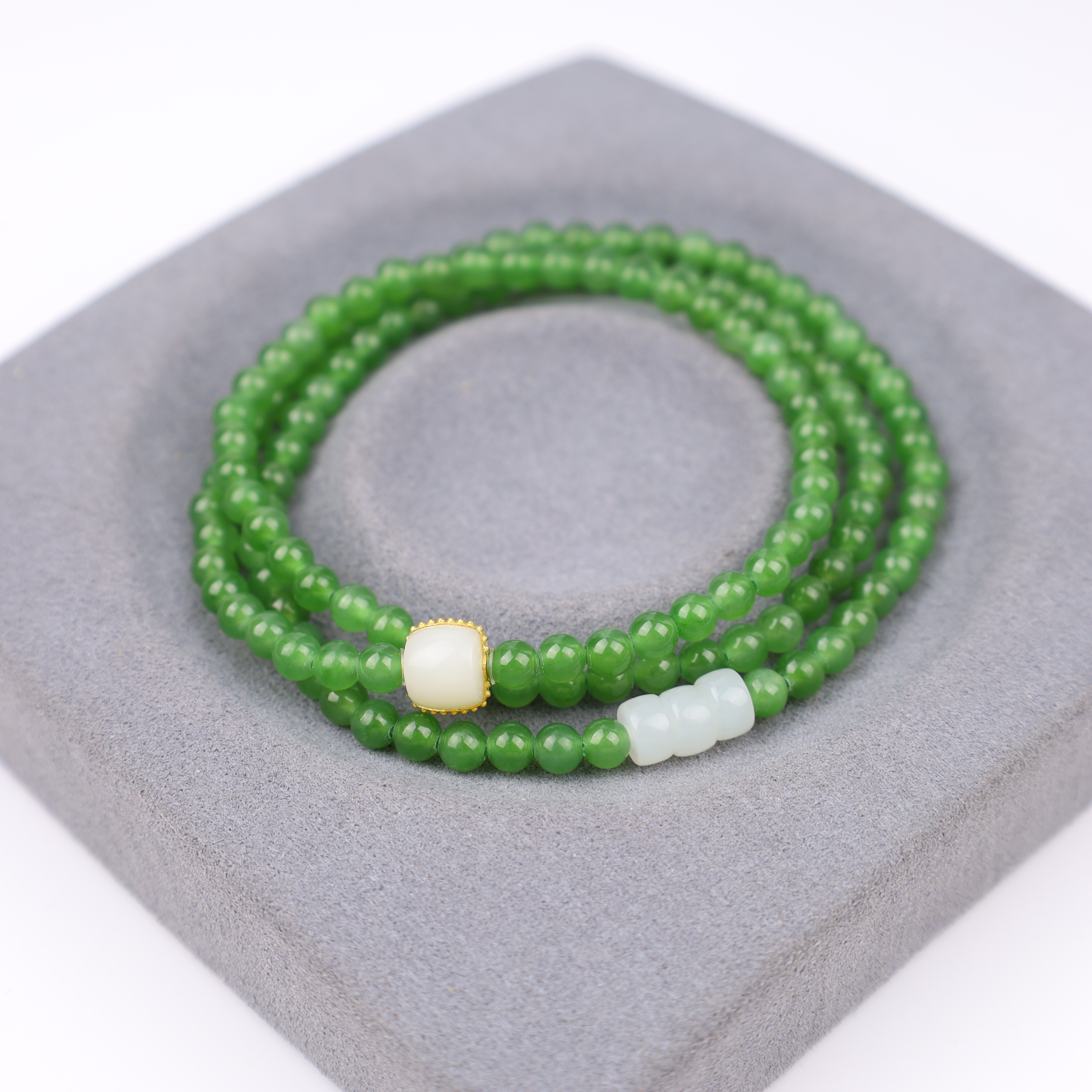 【心如珠宝赐福】18K 和田碧玉三圈手串 HST241103001-2