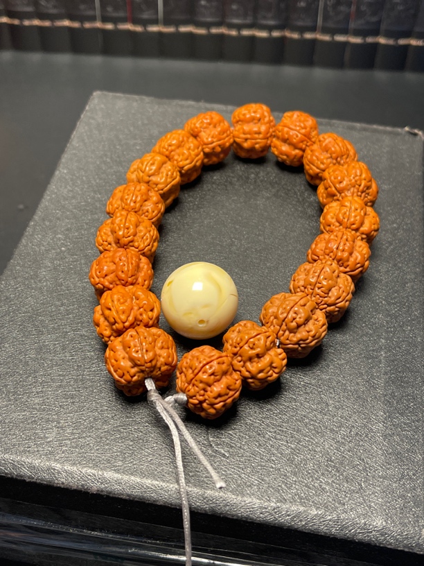 新品金刚菩提手串5号（帝王花）