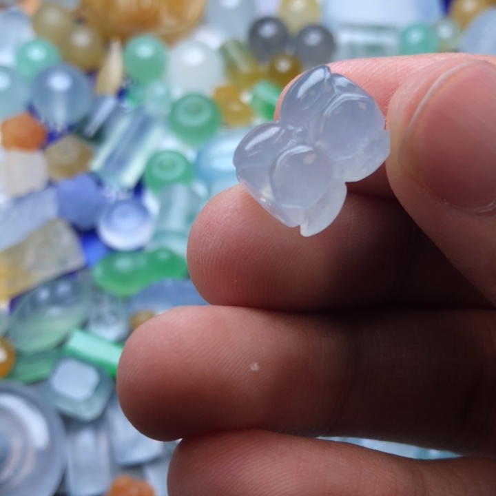 未镶嵌定制翡翠挂件