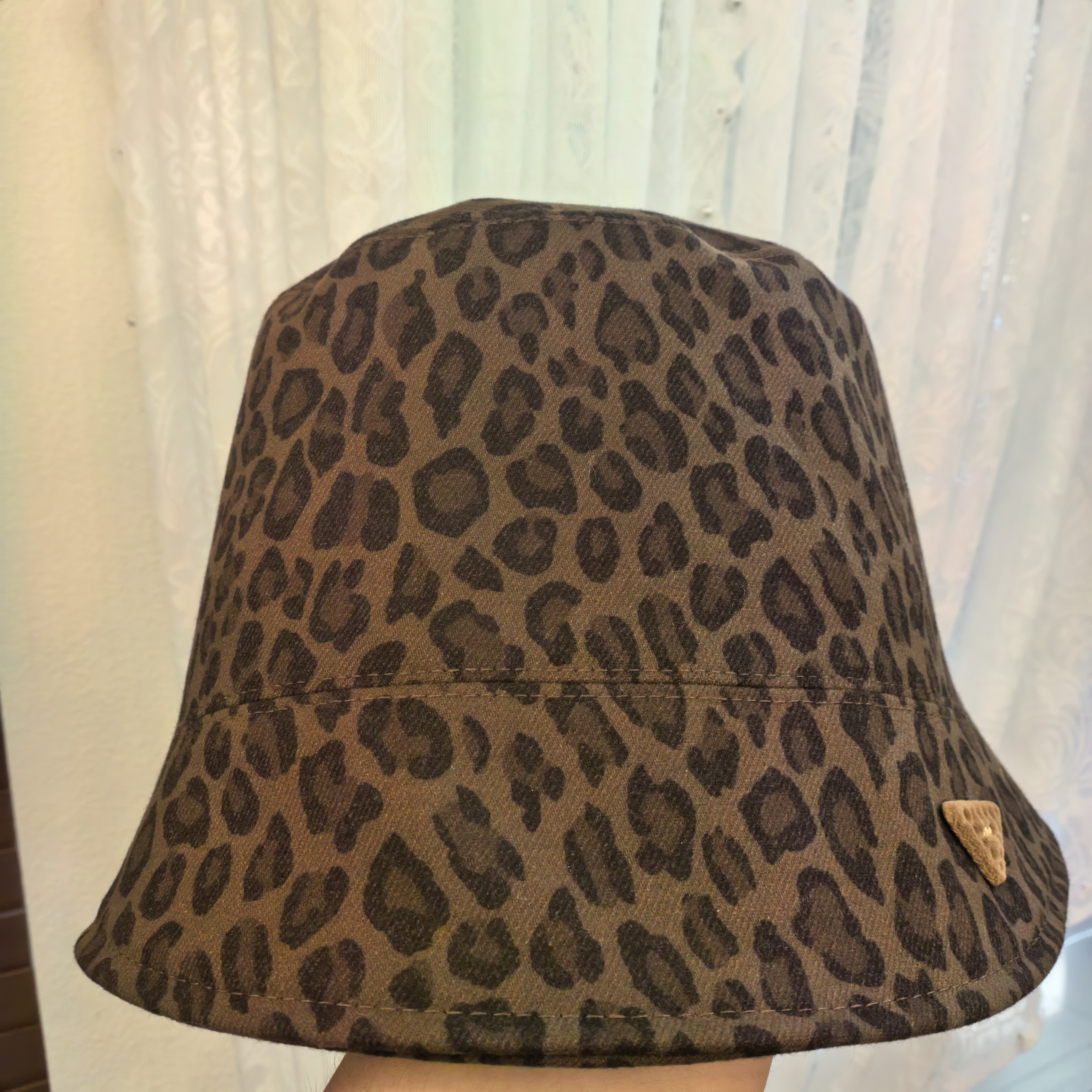 KK160咖色豹纹三角字母渔夫帽帽子