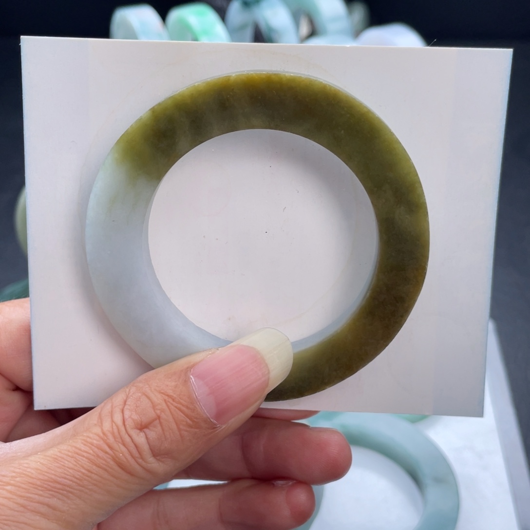 未镶嵌圆条定制翡翠