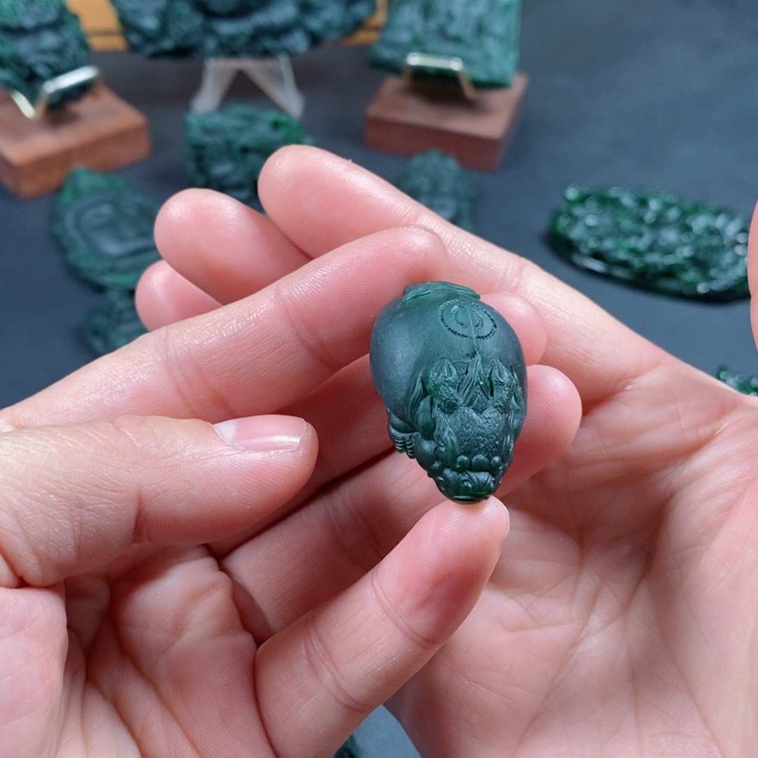 定制翡翠未镶嵌翡翠吊坠x