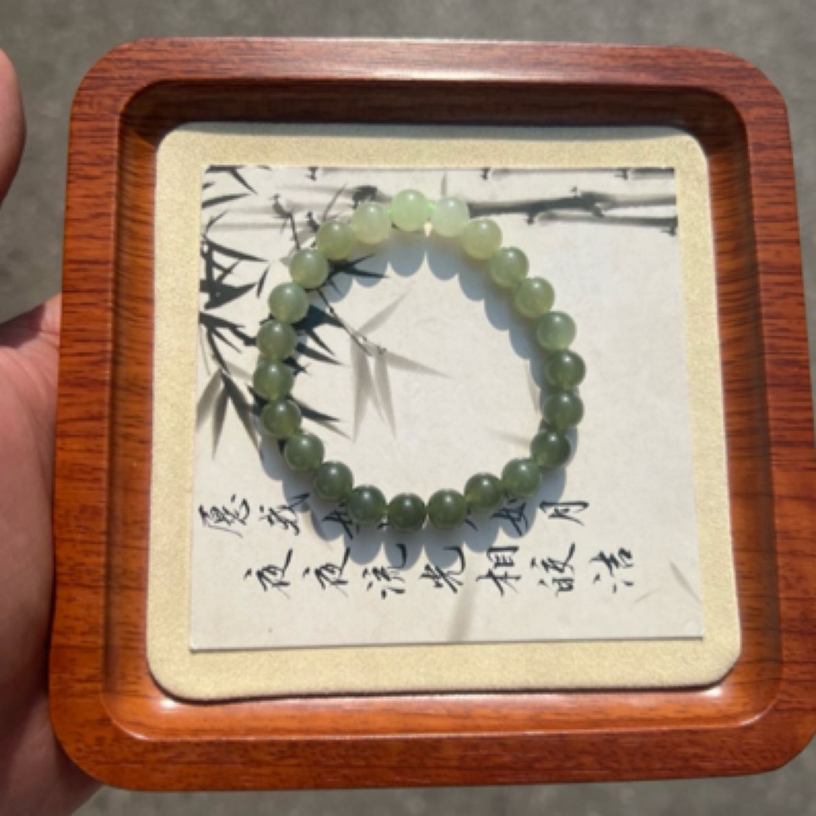 【和田玉渐变手串卡8】新疆和田玉渐变手串卡8 多样性发一