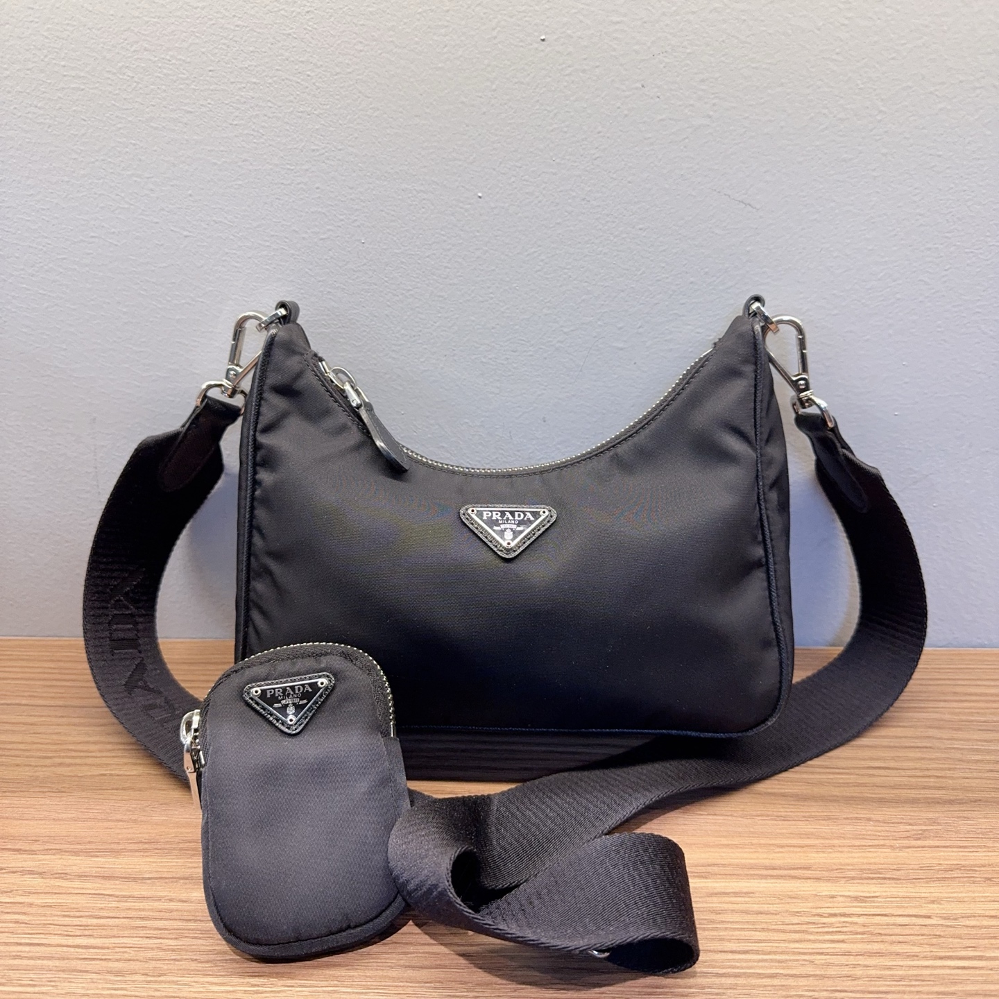 99新 Prada/普拉达 普拉达/Prada三合一 黑色 尼龙布 斜挎包