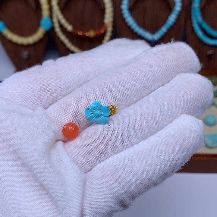 南红玛瑙未镶嵌珠宝奇石