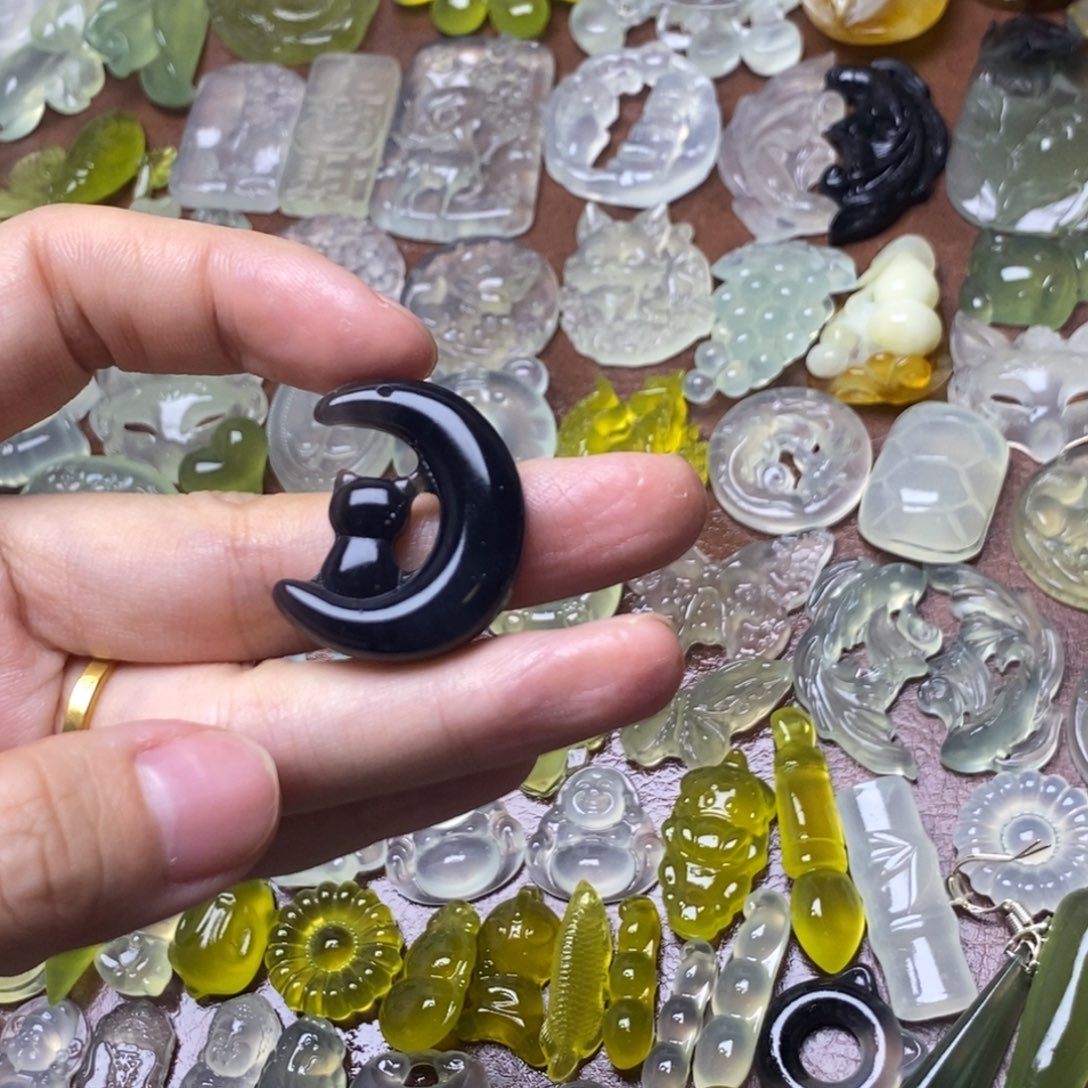 蛇纹石玉合金颈饰