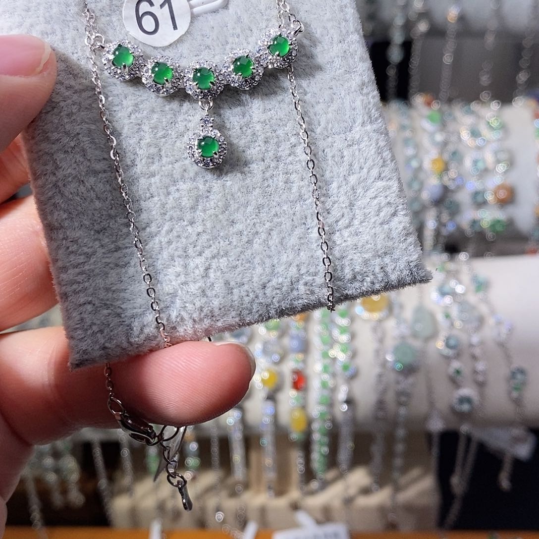 翡翠银S925镶嵌颈饰