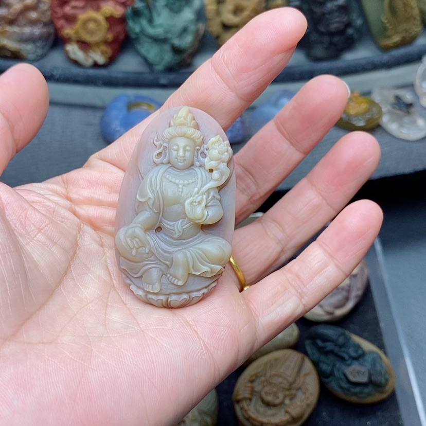 【闪购商品】定制石英质玉吊坠未镶嵌