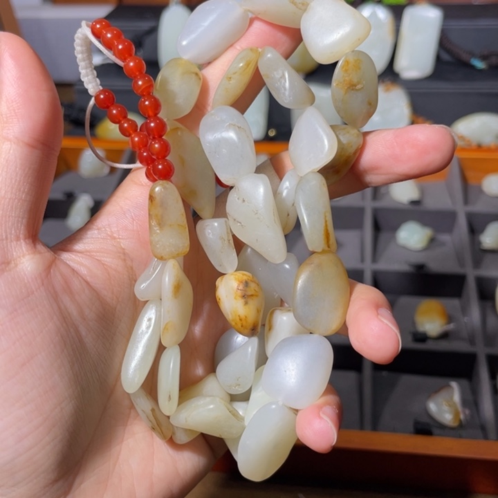 未镶嵌和田玉（子料）车挂