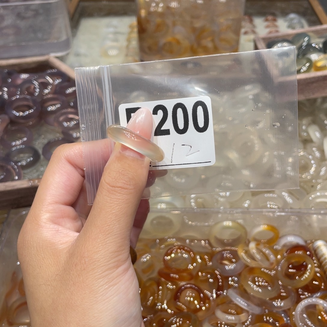 玛瑙/玉髓未镶嵌戒指200