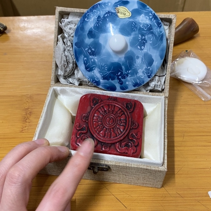 摆件中古工艺品一件