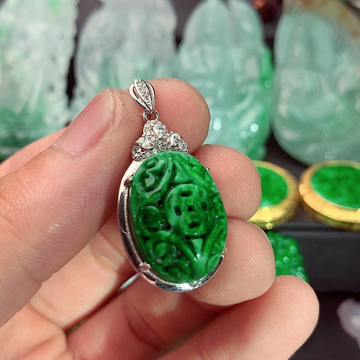 翡翠未镶嵌吊坠(不含链)