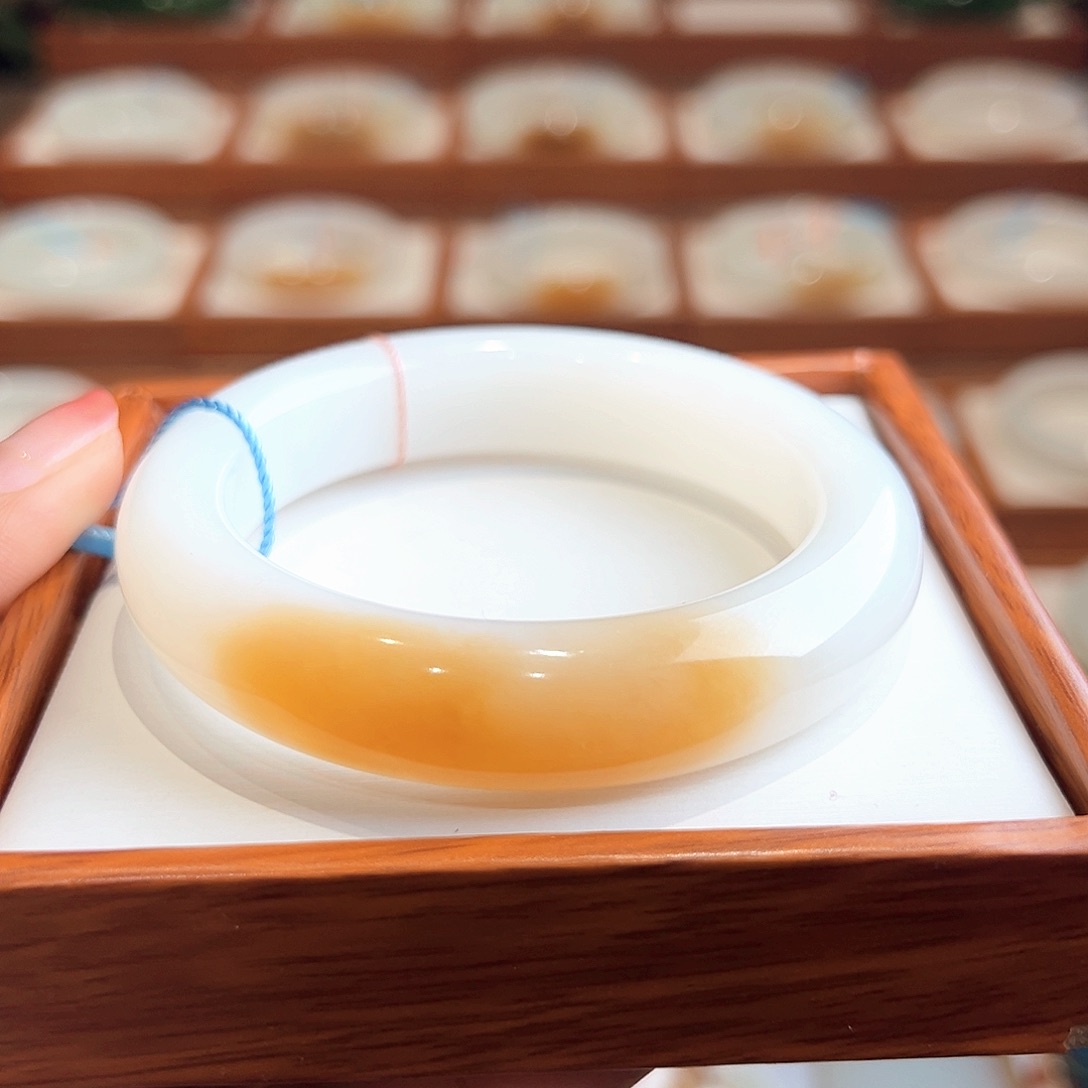 和田玉手镯5758未镶嵌