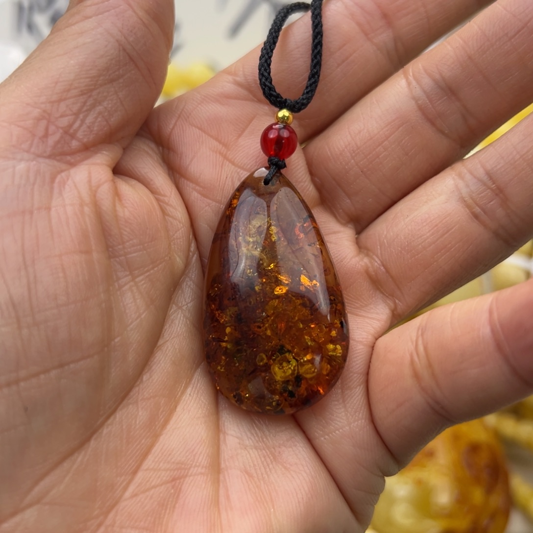 琥珀珠宝奇石未镶嵌