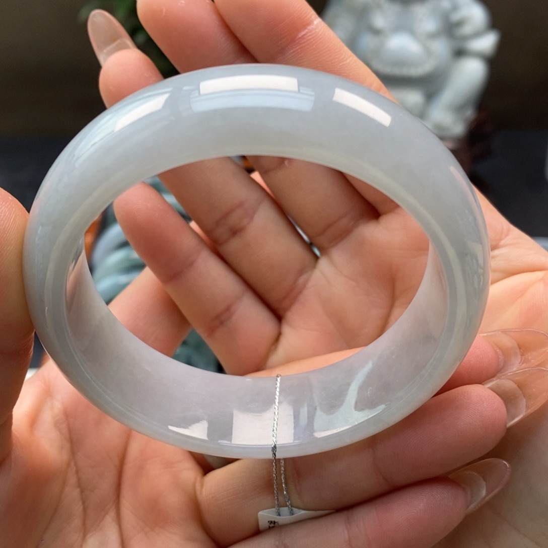 翡翠手镯未镶嵌天然