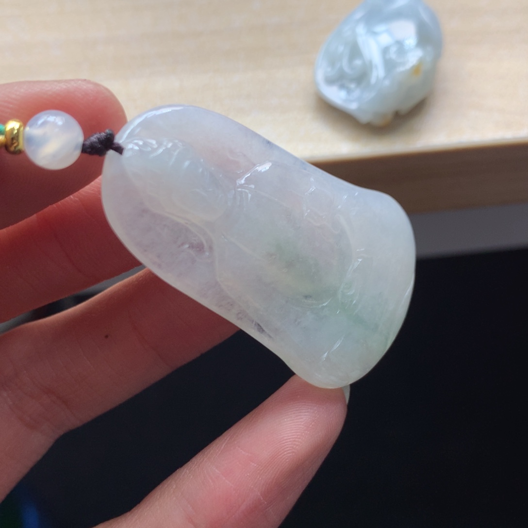 颈饰未镶嵌翡翠吊坠