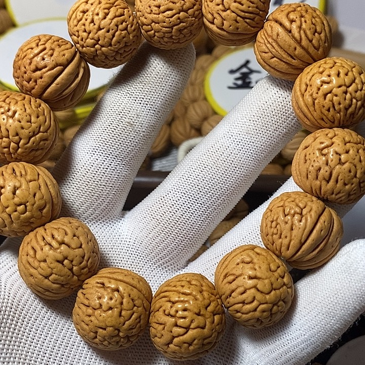 桃核手串顺顺利利58.8。  91福利