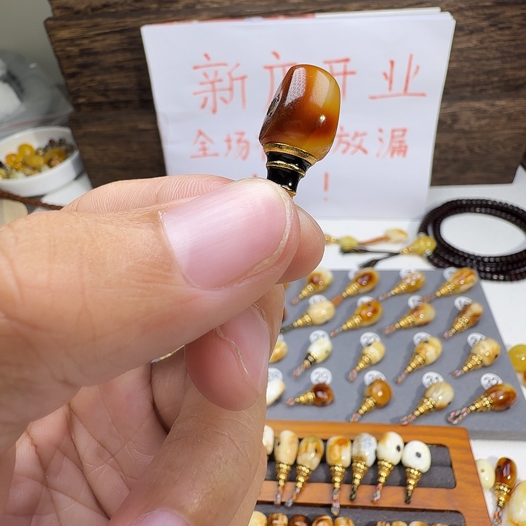 朽***木琥珀未镶嵌珠宝奇石琥珀