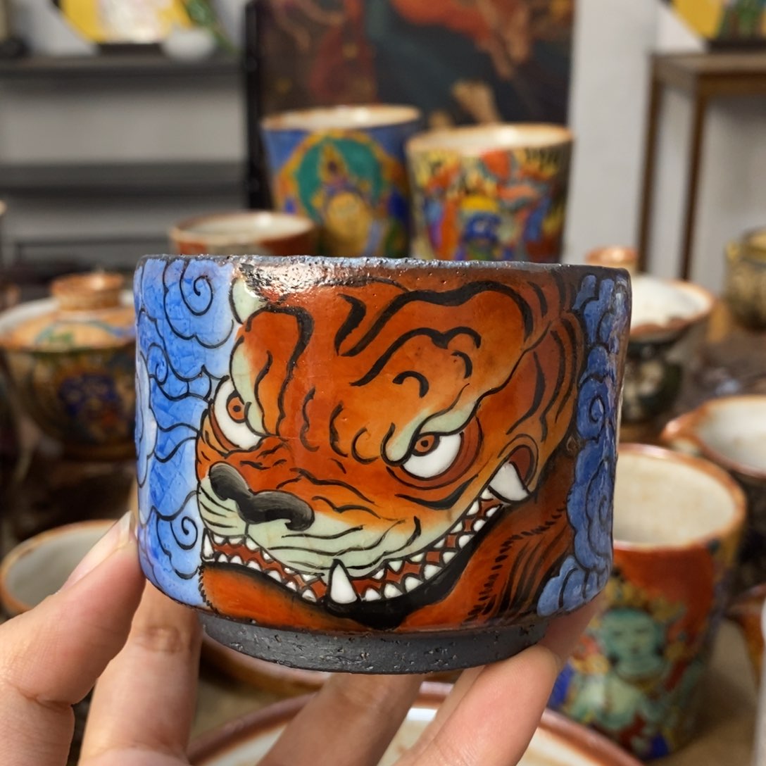 手工绘画动物杯子