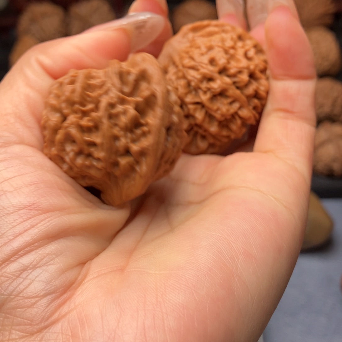 文玩核桃把件悟*血麒麟