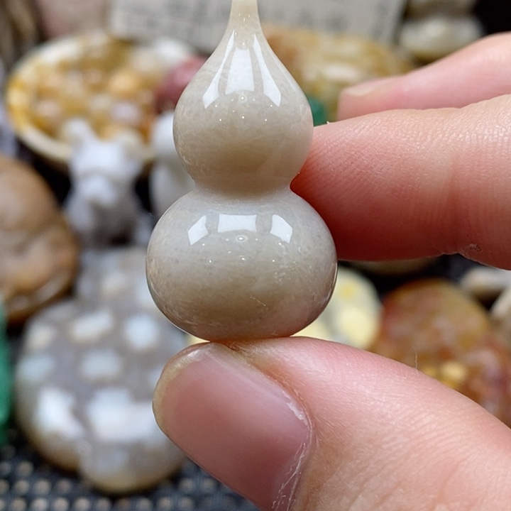 硅化珊瑚（珊瑚玉）颈饰未镶嵌没打孔