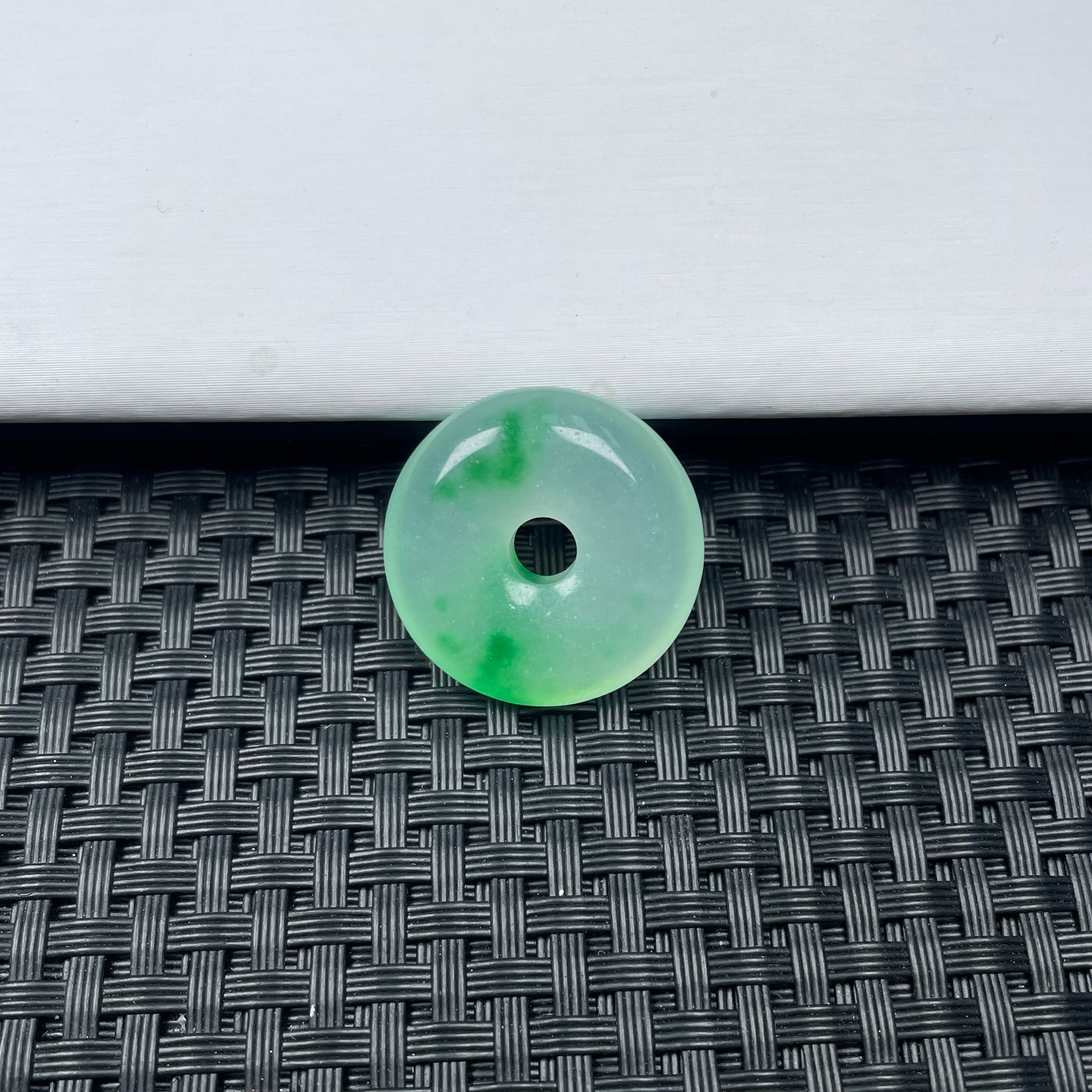 （福莱严选） D137飘绿迷你平安扣吊坠多样性发一