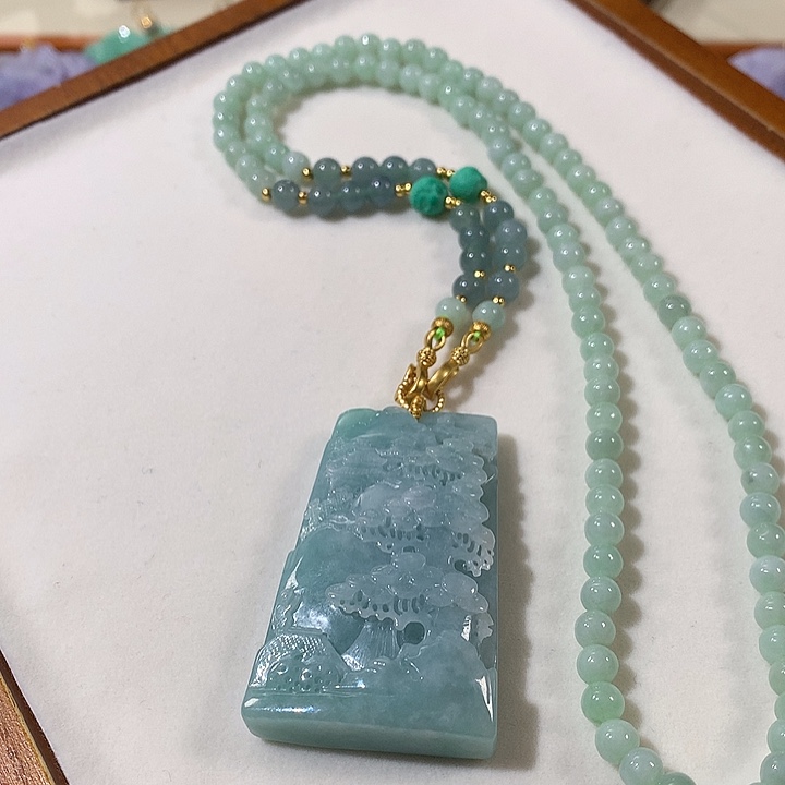 翡翠未镶嵌颈饰翡翠吊坠