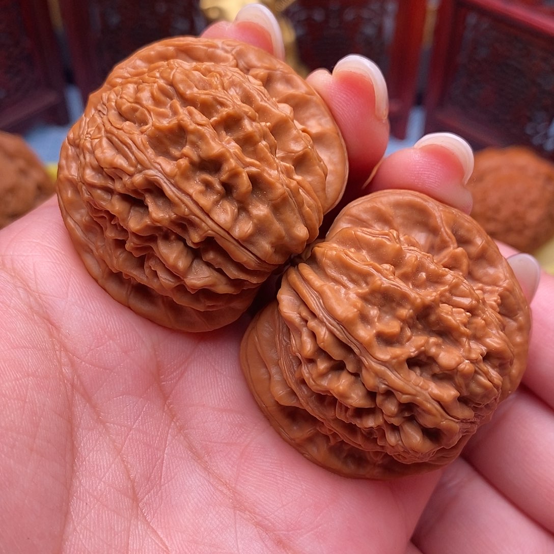 文玩核桃把件红皮山地楼 43全品