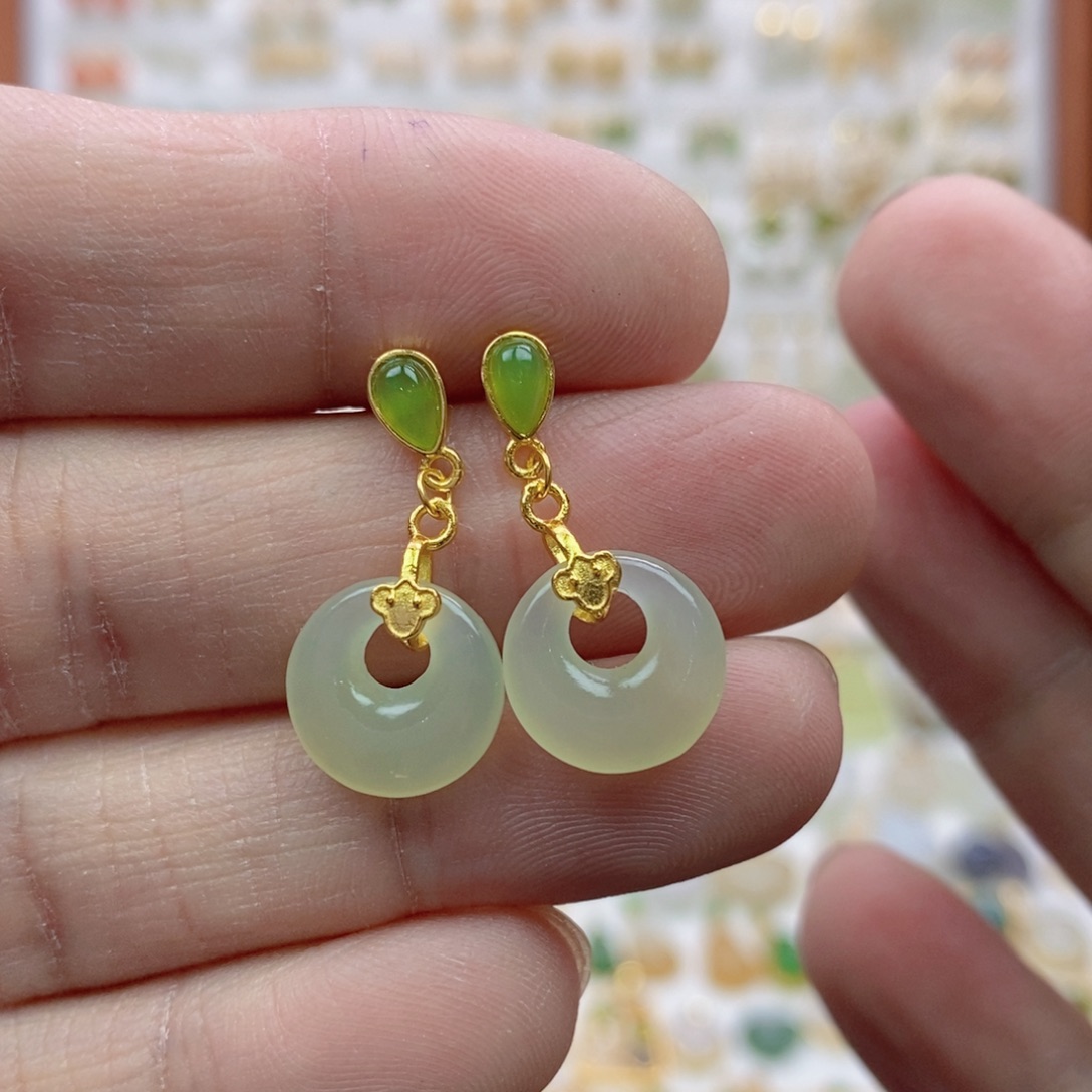 和田玉银S925镶嵌耳饰