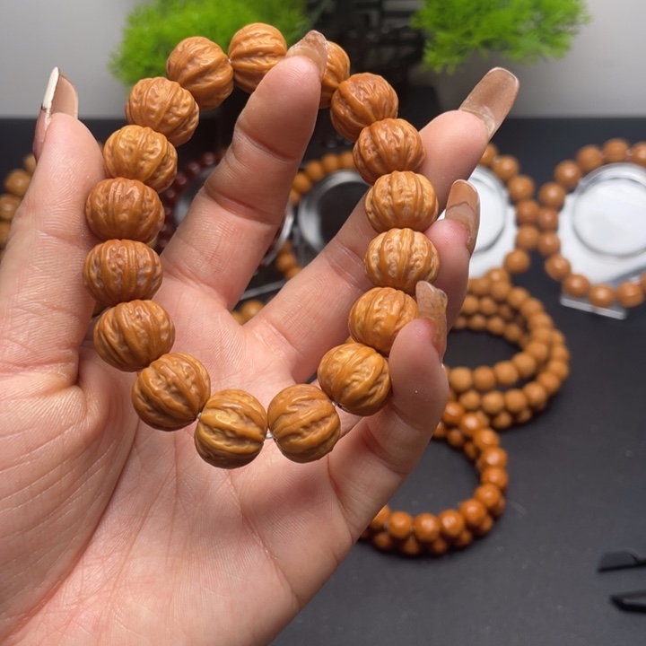 猴头核桃手串猴头