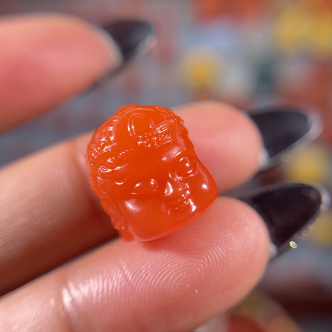 南红玛瑙滴水洞宝宝观音未镶嵌