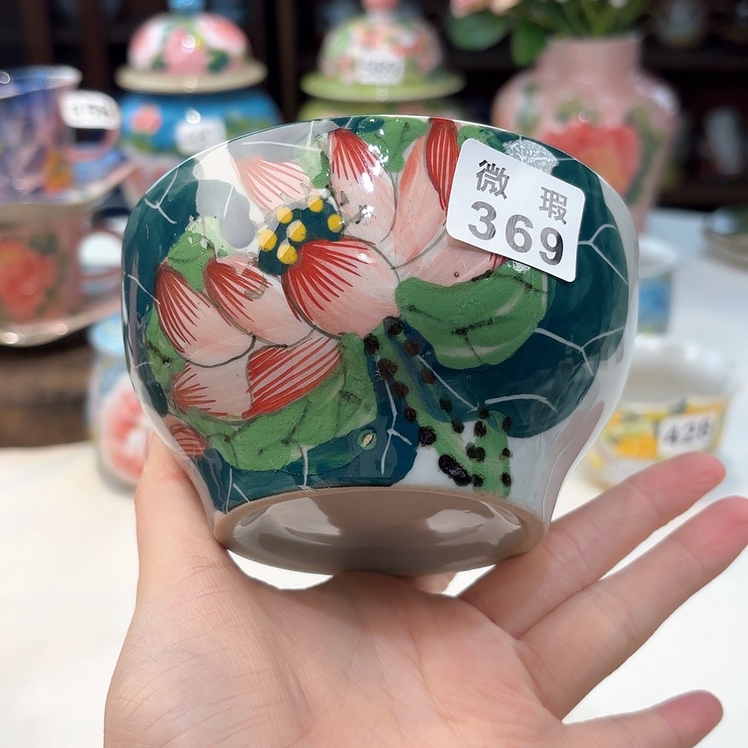 瓷片兔兔好可爱啊