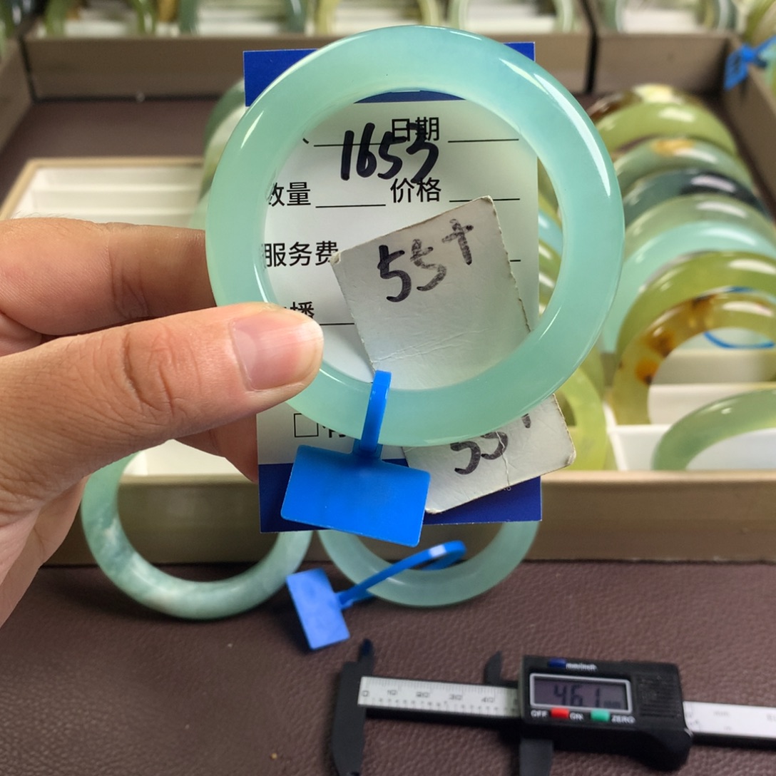 蛇纹石玉未镶嵌手镯1653