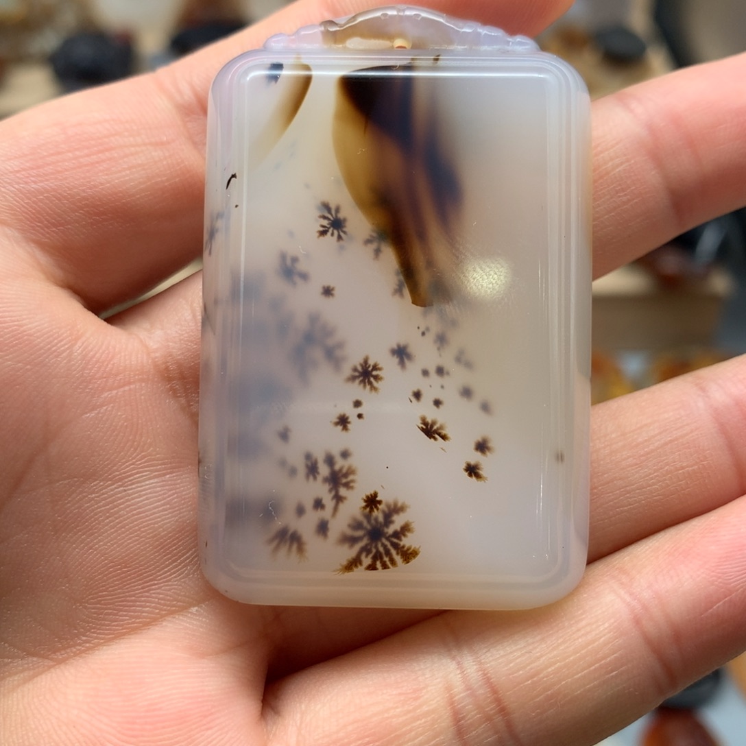 未镶嵌吊坠(赠链)玛瑙/玉髓