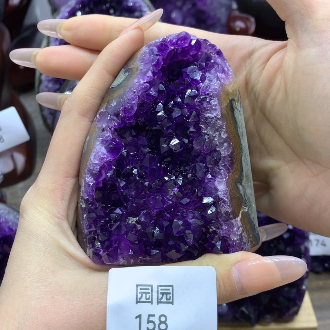 紫晶大型摆件（非配饰）未镶嵌
