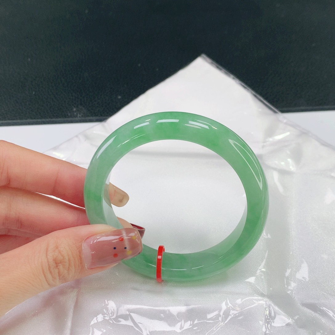 未镶嵌手镯翡翠611