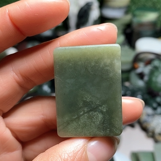 未镶嵌和田玉（糖玉）珠宝半成品