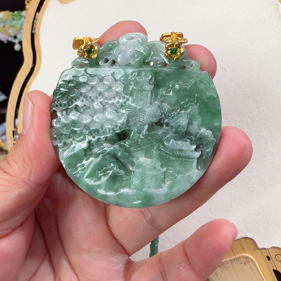 翡翠颈饰未镶嵌仿古